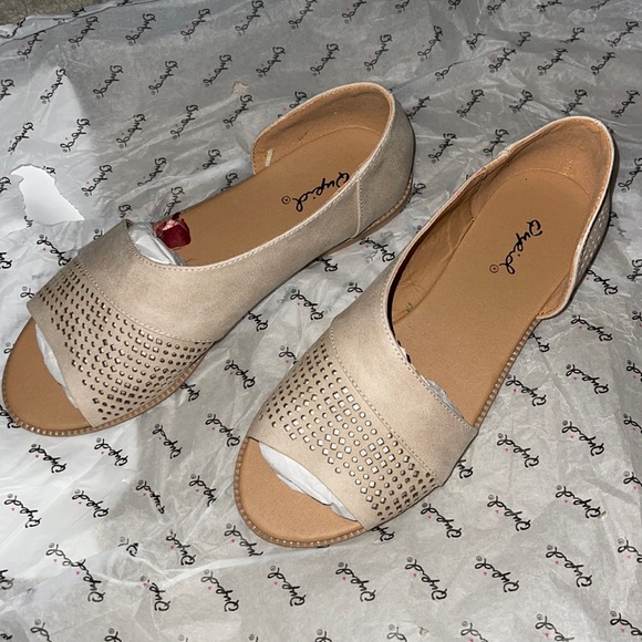 🍄3/$38🍄 QUPID formal slip ons - Picture 1 of 5